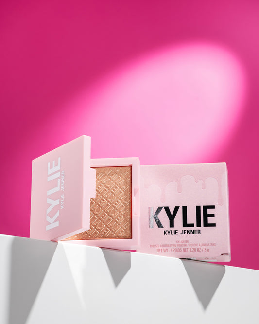 Salted Caramel Glow: Сияй, като холивудска звезда с KYLIE COSMETICS