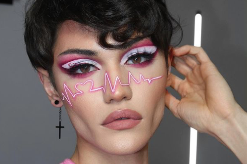 Грим и изкуство: Вдъхновяващи визии в тон със Свети Валентин